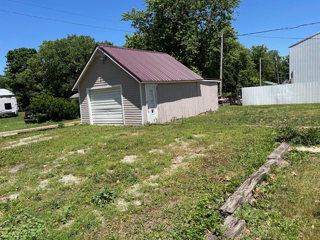 201 Ash, Winfield, Iowa 52659, 5 Bedrooms Bedrooms, ,2 BathroomsBathrooms,Homes,For Sale,Ash,1350