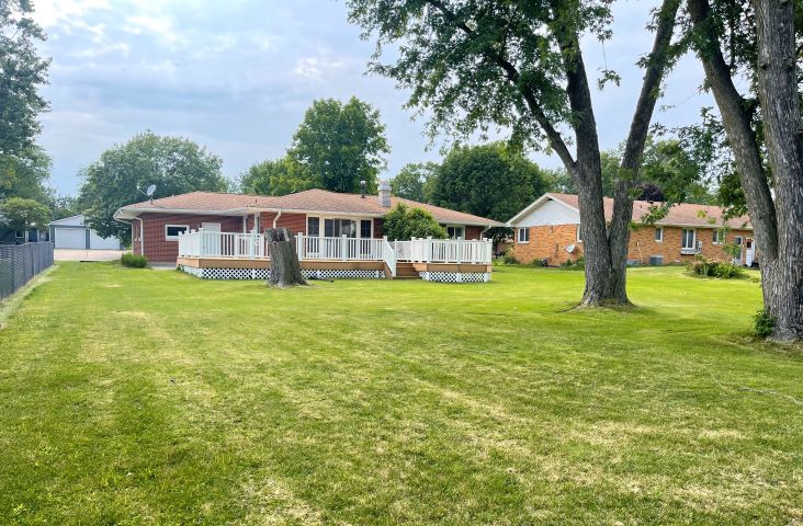 214 Cherry, Mt. Pleasant, Iowa 52641, 3 Bedrooms Bedrooms, ,2 BathroomsBathrooms,Homes,For Sale,Cherry,1352