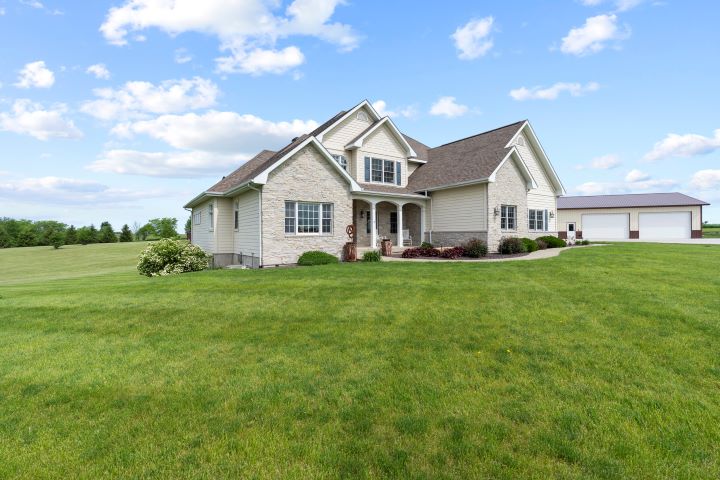 1589 Old Hwy 34, Mt. Pleasant, Iowa 52641, 5 Bedrooms Bedrooms, ,4 BathroomsBathrooms,Homes,For Sale,Old Hwy 34,1362